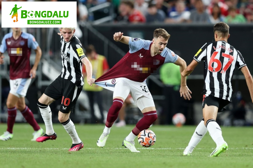 Aston Villa khó cản được sức mạnh của Newcastle. (Ảnh: Internet)